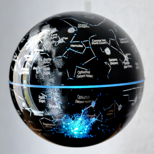 Globe Constellations en...