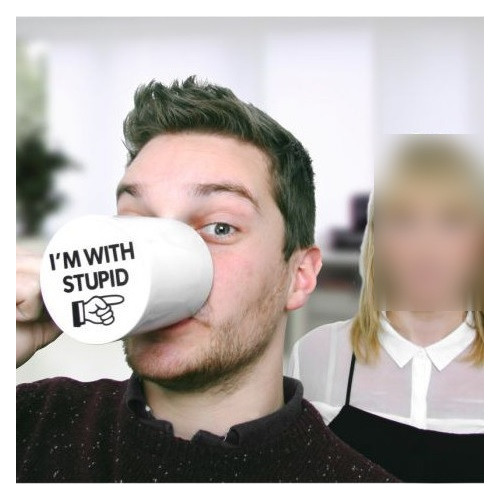 Mug en céramique STUPIDO